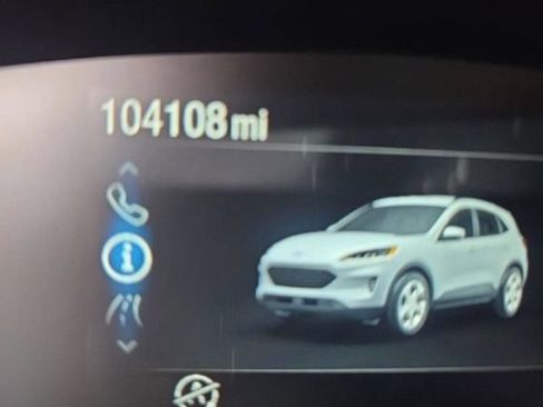 Used 2020 Ford Escape SE FWD image 11