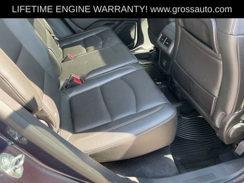Used 2019 GMC Terrain SLT w/ GMC Pro Grade Package AWD/4WD image 25
