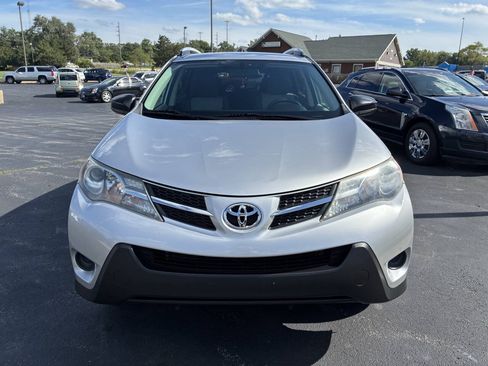 Used 2013 Toyota RAV4 LE AWD/4WD image 9