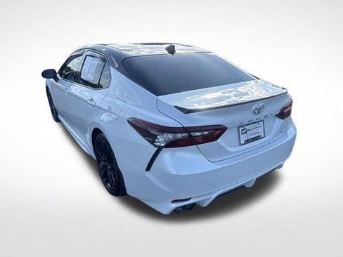 Used 2021 Toyota Camry XSE FWD image 3
