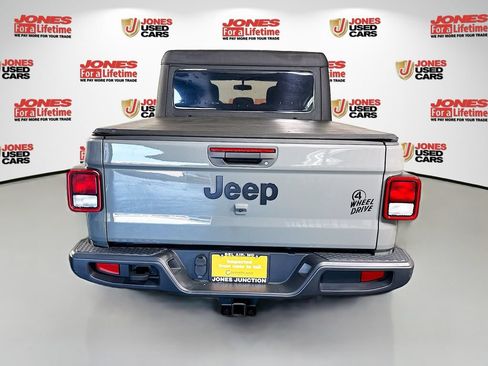 Used 2021 Jeep Gladiator Sport AWD/4WD image 14