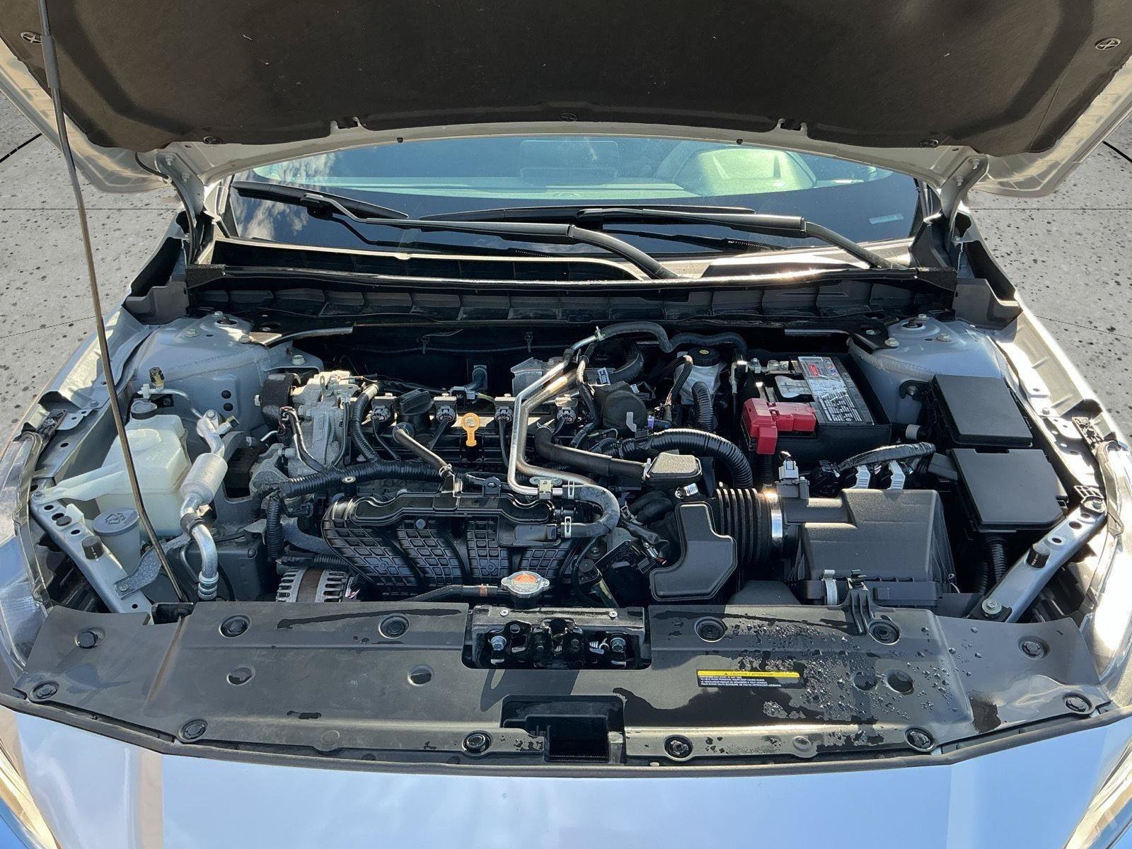 Used 2024 Nissan Altima 2.5 SV FWD image 9