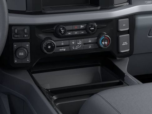 New 2026 Ford F350 XLT w/ FX4 Off-Road Package AWD/4WD image 15