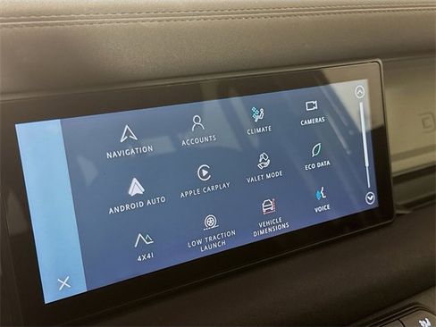 Certified 2021 Land Rover Defender 110 SE image 15