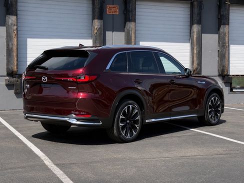 Used 2024 MAZDA CX-90 Plug-In Hybrid w/ Premium Pkg AWD/4WD image 3