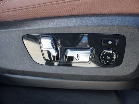 Used 2026 BMW X5 sDrive40i image 16