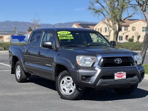 Used 2014 Toyota Tacoma 2WD Double Cab w/ SR5 Package image 1
