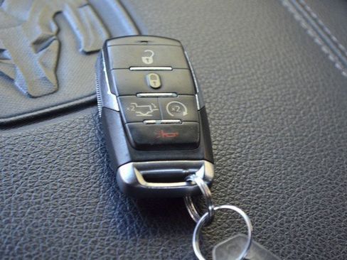 Used 2022 RAM 1500 Laramie w/ Sport Appearance Package image 26