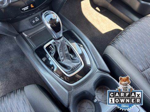 Used 2020 Nissan Rogue S FWD image 25