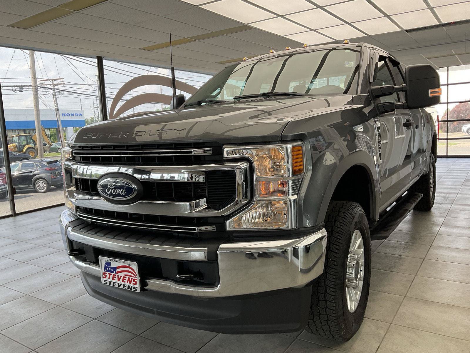 Used 2022 Ford F350 XL w/ STX Appearance Package AWD/4WD image 3