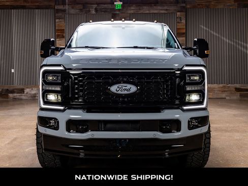 Used 2026 Ford F350 Platinum AWD/4WD image 4