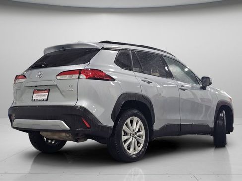 Certified 2024 Toyota Corolla Cross LE image 24