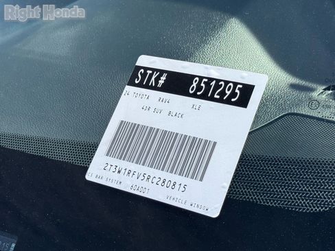 Used 2024 Toyota RAV4 XLE image 33