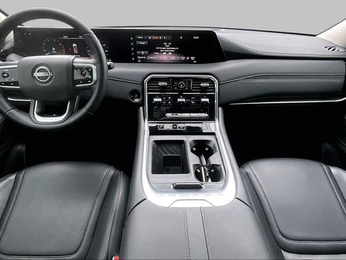 Certified 2025 Nissan Armada SV RWD image 15