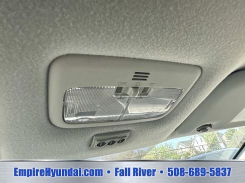 Used 2016 Toyota Corolla LE FWD image 25