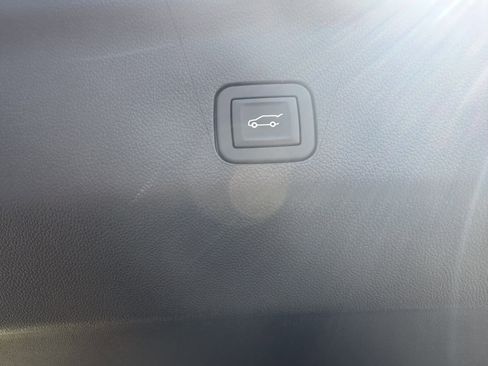 New 2026 Chevrolet Tahoe Premier image 19