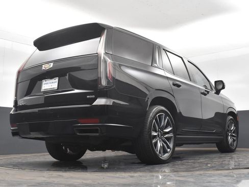 Used 2023 Cadillac Escalade Sport Platinum w/ Heavy-Duty Trailer Package AWD/4WD image 16