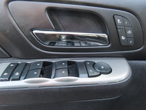 Used 2014 Chevrolet Silverado 3500 LTZ w/ LTZ Plus Package image 12