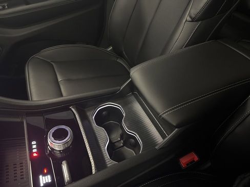 New 2026 Jeep Grand Cherokee Limited w/ Luxury Tech Group II image 25