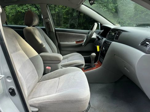 Used 2005 Toyota Corolla LE image 22
