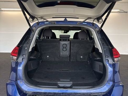 Certified 2019 Nissan Rogue SV w/ Premium Package AWD/4WD image 26