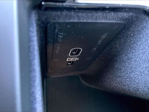 New 2026 Volvo XC60 B5 Plus w/ Protection Package Premier image 23