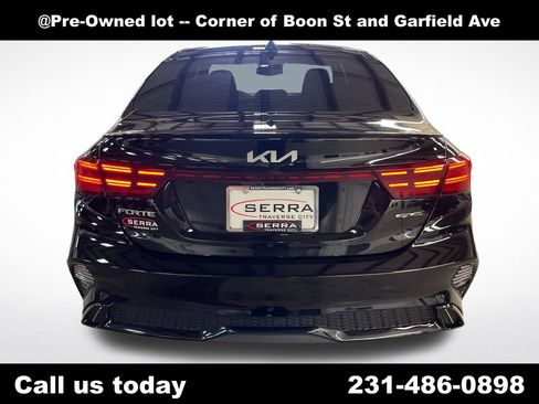Used 2022 Kia Forte GT-Line w/ GT-Line Technology Package FWD image 4