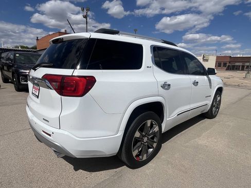 Used 2017 GMC Acadia SLT AWD/4WD image 6