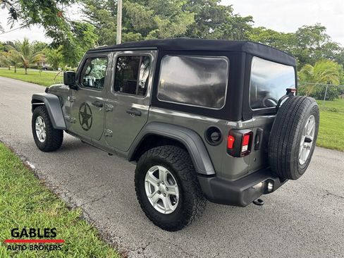 Used 2019 Jeep Wrangler Unlimited Sport S AWD/4WD image 14