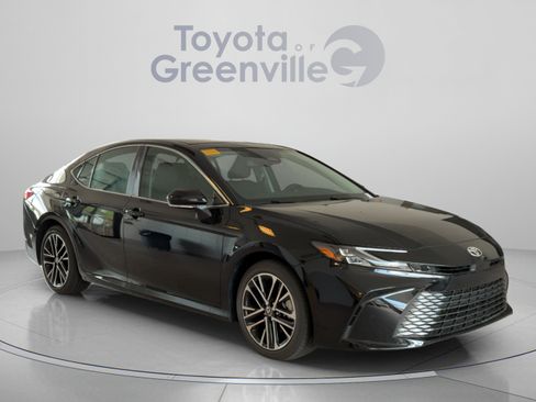 Certified 2025 Toyota Camry XLE FWD image 8