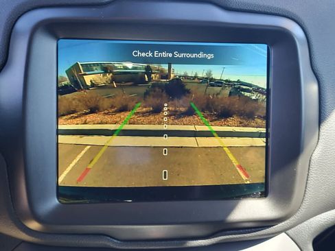 Used 2023 Jeep Renegade Latitude image 21