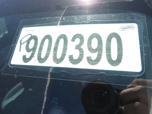 Used 2025 Chevrolet Trax LT w/ LT Convenience Package image 7