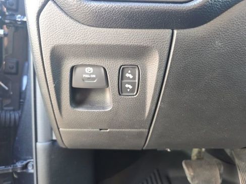 Used 2019 RAM 1500 Big Horn image 16