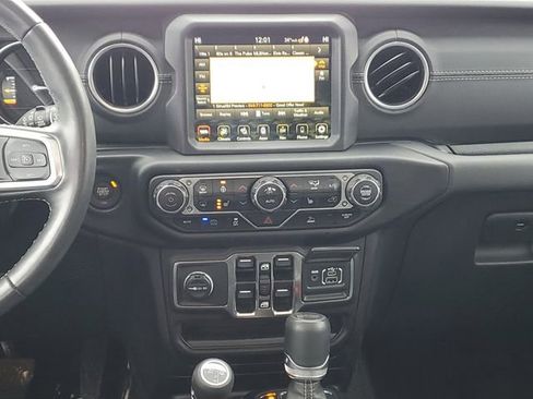 Used 2023 Jeep Wrangler Unlimited Sahara w/ Cold Weather Group image 24