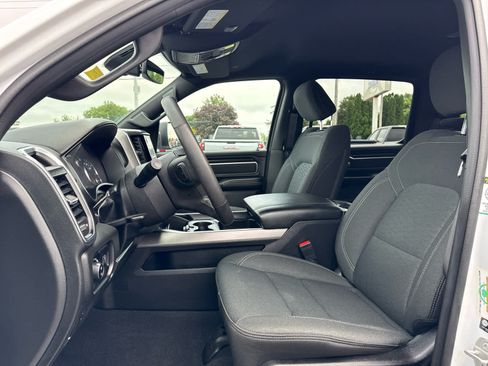 Used 2025 RAM 1500 Big Horn AWD/4WD image 11