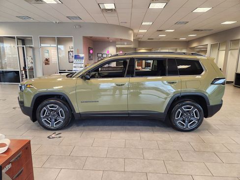New 2026 Jeep Cherokee Laredo AWD/4WD image 3