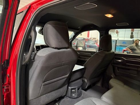 Certified 2024 RAM 2500 Big Horn w/ Night Edition AWD/4WD image 33
