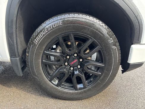 Used 2023 GMC Sierra 1500 Elevation image 8