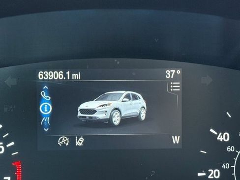 Used 2020 Ford Escape SE image 32