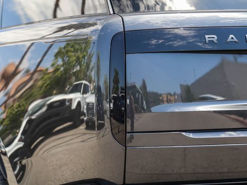 New 2026 Land Rover Range Rover SE AWD/4WD image 7