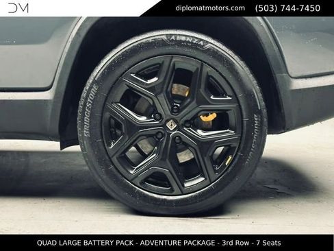 Used 2024 Rivian R1S Adventure AWD/4WD image 43