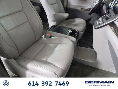 Used 2016 Toyota Sienna XLE Premium image 28
