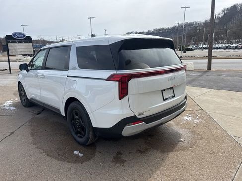 New 2026 Kia Carnival LXS image 5