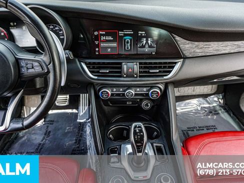 Used 2023 Alfa Romeo Giulia Sprint image 40