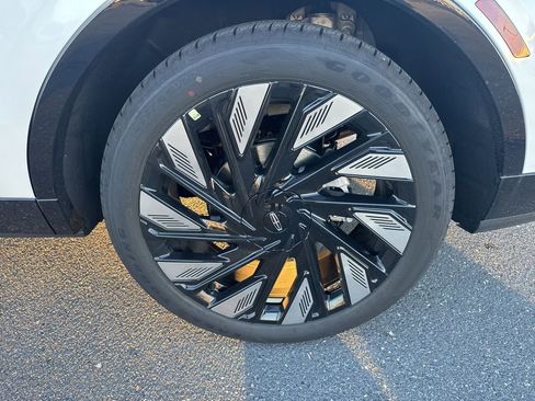 New 2026 Lincoln Nautilus Reserve w/ Jet Appearance Package image 12