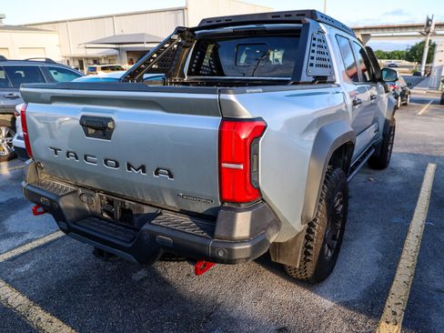 Used 2024 Toyota Tacoma 4x4 Double Cab Hybrid image 8