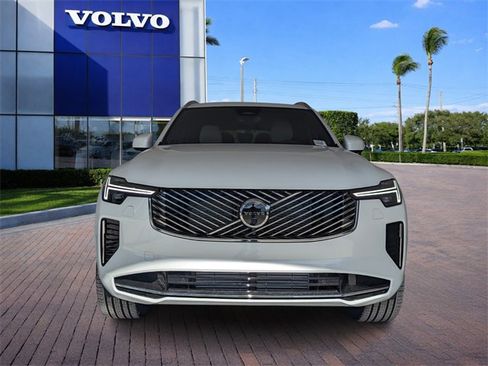 New 2026 Volvo XC90 T8 Plus image 3