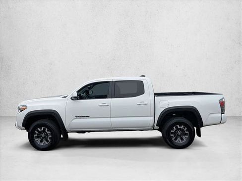 Used 2021 Toyota Tacoma TRD Off-Road w/ Technology Package image 9