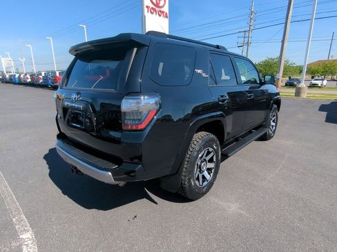 Used 2021 Toyota 4Runner TRD Off-Road Premium w/ Moonroof Package AWD/4WD image 8