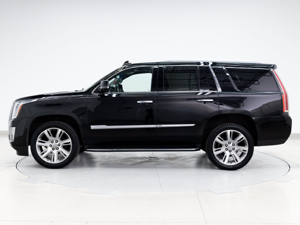 Used 2019 Cadillac Escalade Luxury AWD/4WD image 5